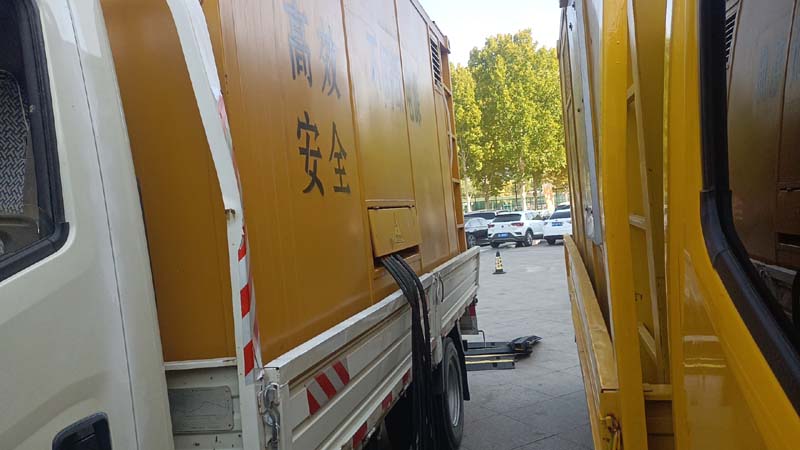 当涂如何判断柴油发电机组和UPS电源的切换时间是否符合要求？